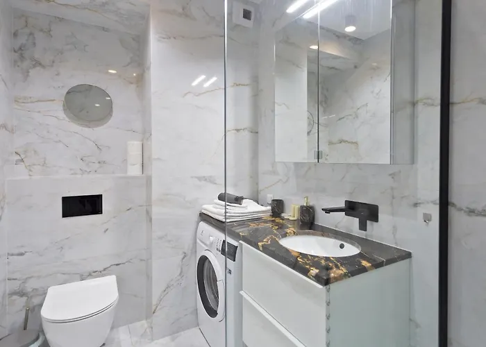 Avra Ii Stare * Gdańsk